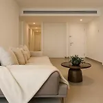 Seaview Beach Front 3Br Tlv By Sweetyguest